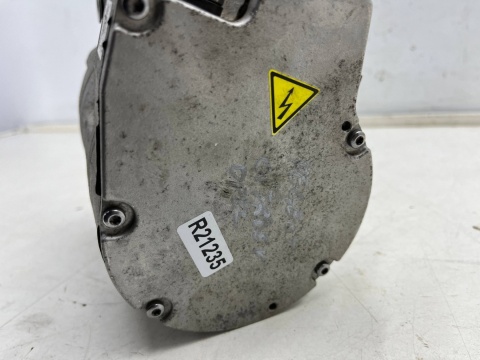 Kompresor klimatyzacji Citroen C4 Jumpy Berlingo Peugeot 208 2008 Partner Combo Corsa Mokka Vivaro 19r.- sprężarka 9847929580 Kompresor klimatyzacji Citroen C4 Jumpy Berlingo Peugeot 208 2008 Partner Combo Corsa Mokka Vivaro 19r.- sprężarka 9847929580