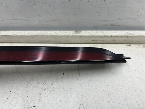 Lampa BMW X5 G05 18r.- trzecie dodatkowe światło stop w spoiler klapy bagażnika 749136507 Lampa BMW X5 G05 18r.- trzecie dodatkowe światło stop w spoiler klapy bagażnika 749136507