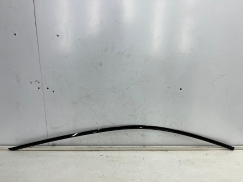 Listwa Audi A6 C8 18r.- lewa przednia listwa ozdobna górnej uszczelki zewnętrznej szyby drzwi lewy przód 4k0837643a Listwa Audi A6 C8 18r.- lewa przednia listwa ozdobna górnej uszczelki zewnętrznej szyby drzwi lewy przód 4k0837643a