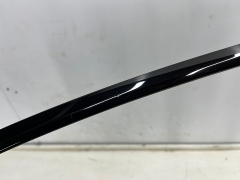 Listwa Audi A6 C8 18r.- lewa przednia listwa ozdobna górnej uszczelki zewnętrznej szyby drzwi lewy przód 4k0837643a Listwa Audi A6 C8 18r.- lewa przednia listwa ozdobna górnej uszczelki zewnętrznej szyby drzwi lewy przód 4k0837643a