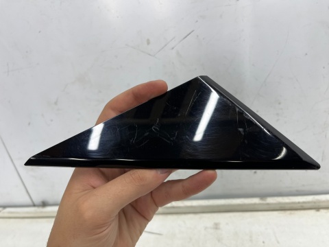 Listwa Mazda 3 III BM BN 13-18r. PRAWA przednia nakładka osłona trójkąt drzwi przednich prawy przód bdgf Listwa Mazda 3 III BM BN 13-18r. PRAWA przednia nakładka osłona trójkąt drzwi przednich prawy przód bdgf