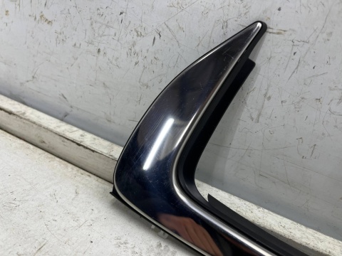 Listwa Mazda 3 IV BP 19r.- PRAWA tylna chromowana nakładka osłona na trójkąt szyby drzwi tylnych prawy tył Listwa Mazda 3 IV BP 19r.- PRAWA tylna chromowana nakładka osłona na trójkąt szyby drzwi tylnych prawy tył
