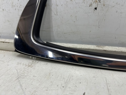 Listwa Mazda 3 IV BP 19r.- PRAWA tylna chromowana nakładka osłona na trójkąt szyby drzwi tylnych prawy tył Listwa Mazda 3 IV BP 19r.- PRAWA tylna chromowana nakładka osłona na trójkąt szyby drzwi tylnych prawy tył