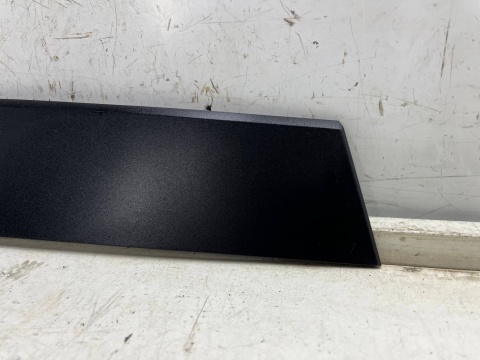 Listwa Mazda CX-30 CX30 19r.- LEWA przednia nakładka osłona słupka drzwi przednich lewy przód dgh950m21 Listwa Mazda CX-30 CX30 19r.- LEWA przednia nakładka osłona słupka drzwi przednich lewy przód dgh950m21