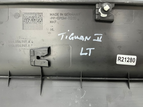 Listwa VW Tiguan 2 II 5na 16-24r. lewa tylna dolna nakładka drzwi bocznych CHROM lewy tył 5na854949af 5na854949ag Listwa VW Tiguan 2 II 5na 16-24r. lewa tylna dolna nakładka drzwi bocznych CHROM lewy tył 5na854949af 5na854949ag