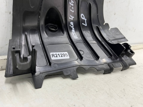 Osłona chłodnicy Skoda Octavia 4 IV Lift 24r.- lewa kierownica powietrza pasa przedniego 5e3121283d Osłona chłodnicy Skoda Octavia 4 IV Lift 24r.- lewa kierownica powietrza pasa przedniego 5e3121283d