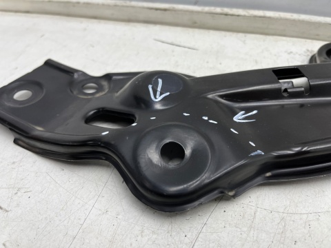 Pas przedni VW Polo 6 VI 2g LIFT 21r.- prawe przednie górne mocowanie pasa okular łącznik wspornik prawy przód 2g0805932d Pas przedni VW Polo 6 VI 2g LIFT 21r.- prawe przednie górne mocowanie pasa okular łącznik wspornik prawy przód 2g0805932d