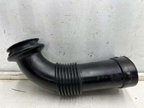 Rura Mercedes Vito Viano w639 03-14r. przewód dolotowy powietrza dolot pasa przedniego Rura Mercedes Vito Viano w639 03-14r. przewód dolotowy powietrza dolot pasa przedniego