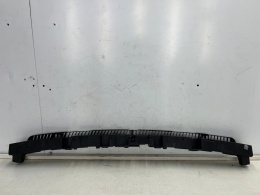 Ślizg Seat Arona 17r.- tylne środkowe mocowanie wspornik uchwyt zderzaka tył 6f9807863c