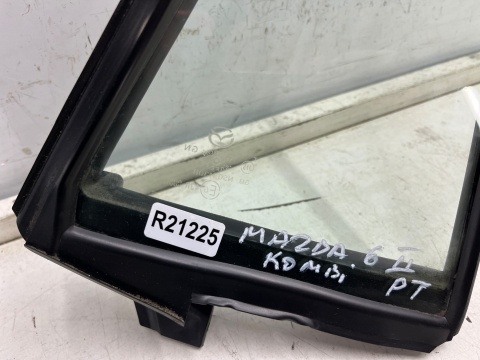 Szyba boczna Mazda 6 II GH kombi 07-12r. prawa tylna z trójkąt drzwi oryginalna prawy tył Szyba boczna Mazda 6 II GH kombi 07-12r. prawa tylna z trójkąt drzwi oryginalna prawy tył