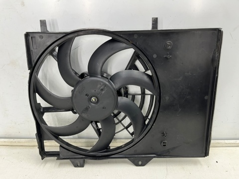 Wentylator chłodnicy Citroen C2 C3 C4 Cactus DS3 Peugeot 2008 207 208 301 308 Crossland 13-19r. wiatrak 9801666680 Wentylator chłodnicy Citroen C2 C3 C4 Cactus DS3 Peugeot 2008 207 208 301 308 Crossland 13-19r. wiatrak 9801666680