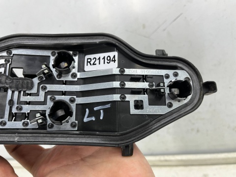 Wkład lampy Citroen Berlingo Partner Proace City Combo E Life 18r.- lewa tylna listwa oprawa żarówek 2Drzwi dostawczak 41018016 Wkład lampy Citroen Berlingo Partner Proace City Combo E Life 18r.- lewa tylna listwa oprawa żarówek 2Drzwi dostawczak 41018016