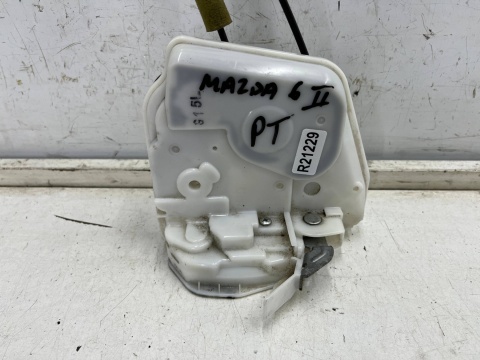 Zamek drzwi Mazda 6 II GH 07-12r prawy tylny zamek drzwi 5 pin prawy tył Zamek drzwi Mazda 6 II GH 07-12r prawy tylny zamek drzwi 5 pin prawy tył