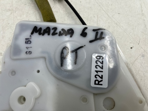 Zamek drzwi Mazda 6 II GH 07-12r prawy tylny zamek drzwi 5 pin prawy tył Zamek drzwi Mazda 6 II GH 07-12r prawy tylny zamek drzwi 5 pin prawy tył
