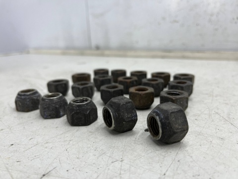 Nakrętki do felg stalowych Mitsubishi Kia Hyundai Toyota Lexus Mazda M12x1,5 Stożkowe gwint 16mm. do kół 20szt. klucz 21 Nakrętki do felg stalowych Mitsubishi Kia Hyundai Toyota Lexus Mazda M12x1,5 Stożkowe gwint 16mm. do kół 20szt. klucz 21
