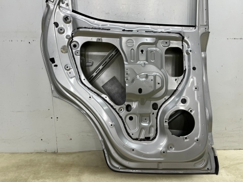 Drzwi MG ZS 17r.- lewe tylne lewy tył 10322167 Drzwi MG ZS 17r.- lewe tylne lewy tył 10322167