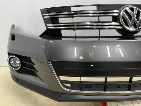Zderzak przedni VW Tiguan 1 I 11-16r. Lift przód 6XPDC spryski 5N0807221K Zderzak przedni VW Tiguan 1 I 11-16r. Lift przód 6XPDC spryski 5N0807221K