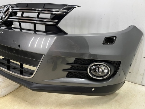 Zderzak przedni VW Tiguan 1 I 11-16r. Lift przód 6XPDC spryski 5N0807221K Zderzak przedni VW Tiguan 1 I 11-16r. Lift przód 6XPDC spryski 5N0807221K