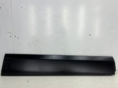 Listwa Mazda CX-30 CX30 2019r.- prawa przednia dolna nakładka drzwi dgh9-51ra1 Listwa Mazda CX-30 CX30 2019r.- prawa przednia dolna nakładka drzwi dgh9-51ra1