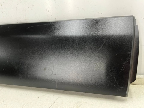 Listwa Mazda CX-30 CX30 2019r.- prawa przednia dolna nakładka drzwi dgh9-51ra1 Listwa Mazda CX-30 CX30 2019r.- prawa przednia dolna nakładka drzwi dgh9-51ra1