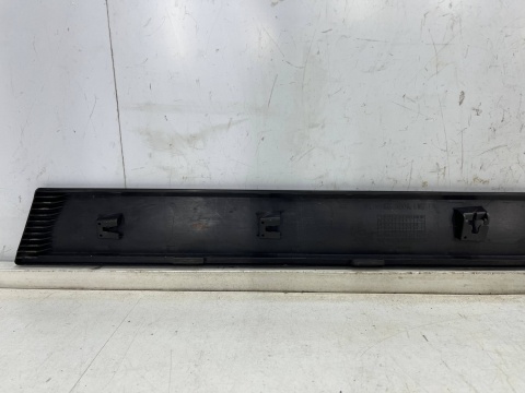 Listwa Nissan X-Trail 3 III T32 13-21r. lewa przednia dolna nakładka drzwi lewy przód 80877-4ce0a Listwa Nissan X-Trail 3 III T32 13-21r. lewa przednia dolna nakładka drzwi lewy przód 80877-4ce0a
