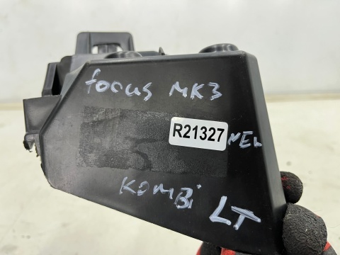 Ślizg Ford Focus MK3 kombi 10-19r. NOWE lewe tylne mocowanie zderzaka wspornik uchwyt lewy tył bm51-n17a882-ac Ślizg Ford Focus MK3 kombi 10-19r. NOWE lewe tylne mocowanie zderzaka wspornik uchwyt lewy tył bm51-n17a882-ac