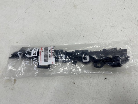 Ślizg Toyota Yaris 4 IV Mazda 2 Hybrid 20r.- NOWE lewe tylne mocowanie zderzaka błotnika wspornik uchwyt lewy tył 52576-k0020 Ślizg Toyota Yaris 4 IV Mazda 2 Hybrid 20r.- NOWE lewe tylne mocowanie zderzaka błotnika wspornik uchwyt lewy tył 52576-k0020