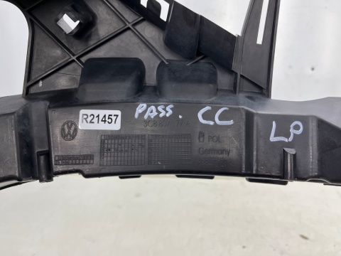 Ślizg VW Passat CC R-LINE lift 11-16r. lewe przednie mocowanie uchwyt zderzaka lewy przód 3c8807177a Ślizg VW Passat CC R-LINE lift 11-16r. lewe przednie mocowanie uchwyt zderzaka lewy przód 3c8807177a