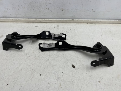 Zawias maski Peugeot 308 II T9 13-21r. NOWE zawiasy pokrywy silnika lewy prawy komplet 9677784980 9677784880 Zawias maski Peugeot 308 II T9 13-21r. NOWE zawiasy pokrywy silnika lewy prawy komplet 9677784980 9677784880