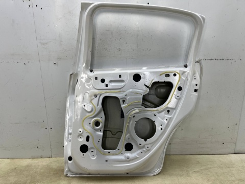 Drzwi Citroen C3 III 3 16-24r. prawe tylne prawy tył listwa