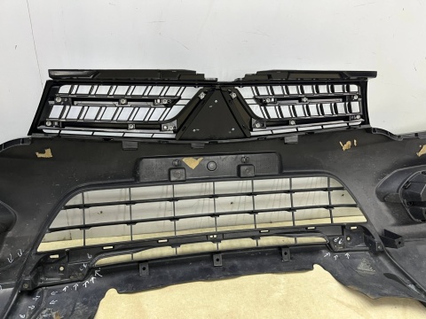 Zderzak przedni Mitsubishi Pajero Sport 13-16r. Lift przód 6400F724ZZ Zderzak przedni Mitsubishi Pajero Sport 13-16r. Lift przód 6400F724ZZ