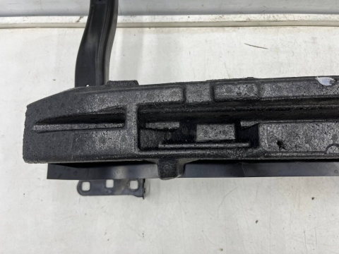 Belka zderzaka VW Golf VII 7 LIFT 16-20r. przód przednie wzmocnienie z ABSORBEREM 5g0807111 Belka zderzaka VW Golf VII 7 LIFT 16-20r. przód przednie wzmocnienie z ABSORBEREM 5g0807111