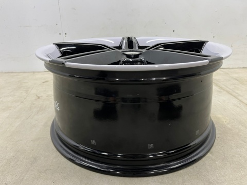 Felga Porsche Taycan 9,5jx21 H2 ET60 5x130 pojedyncza sztuka 21 cali oryginalna 9j1601025aa Felga Porsche Taycan 9,5jx21 H2 ET60 5x130 pojedyncza sztuka 21 cali oryginalna 9j1601025aa