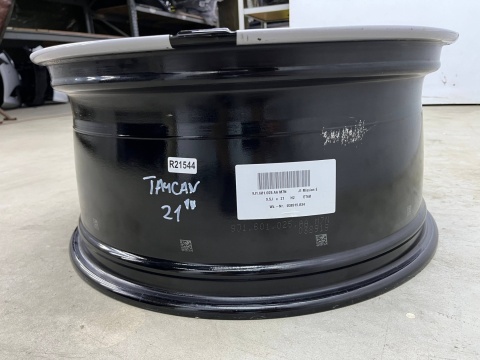 Felga Porsche Taycan 9,5jx21 H2 ET60 5x130 pojedyncza sztuka 21 cali oryginalna 9j1601025aa Felga Porsche Taycan 9,5jx21 H2 ET60 5x130 pojedyncza sztuka 21 cali oryginalna 9j1601025aa