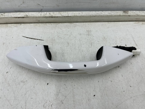 Klamka Audi A3 8y 20r.- KEYLESS prawa przednia zewnętrzna rączka prawy przód 8y0837206a 8y0839240a