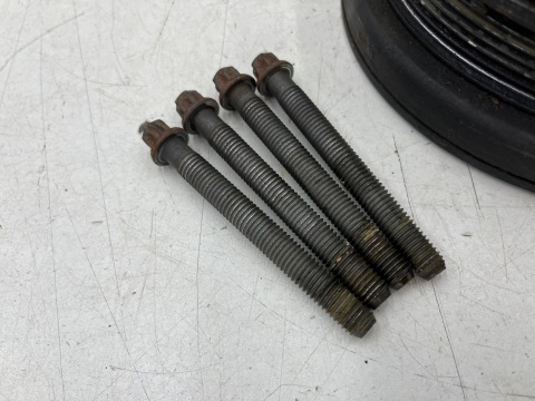 Koło pasowe BMW E60 E61 E63 E64 E65 E66 X5 E70 X6 E71 X3 E83 E90 E92 03-10r. 2.5d 3.0d M57 koło pasowe wału korbowego