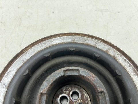 Koło pasowe BMW E60 E61 E63 E64 E65 E66 X5 E70 X6 E71 X3 E83 E90 E92 03-10r. 2.5d 3.0d M57 koło pasowe wału korbowego