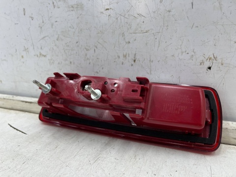 Lampa Renault Trafic III Talento NV300 Primastar II Vivaro B 14r.- trzecie dodatkowe światło stop w drzwi bagażnika 93867977 Lampa Renault Trafic III Talento NV300 Primastar II Vivaro B 14r.- trzecie dodatkowe światło stop w drzwi bagażnika 93867977