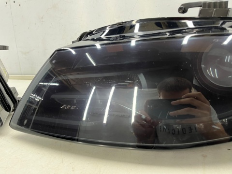 Lampa reflektor Audi A4 B8 07-11r. LEWA PRAWA przednia kompletna BI Xenon BiXsenon nieskrętny Europa oryginal Tuning KOMPLET Lampa reflektor Audi A4 B8 07-11r. LEWA PRAWA przednia kompletna BI Xenon BiXsenon nieskrętny Europa oryginal Tuning KOMPLET