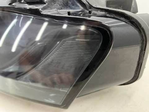 Lampa reflektor Audi A4 B8 07-11r. LEWA PRAWA przednia kompletna BI Xenon BiXsenon nieskrętny Europa oryginal Tuning KOMPLET Lampa reflektor Audi A4 B8 07-11r. LEWA PRAWA przednia kompletna BI Xenon BiXsenon nieskrętny Europa oryginal Tuning KOMPLET