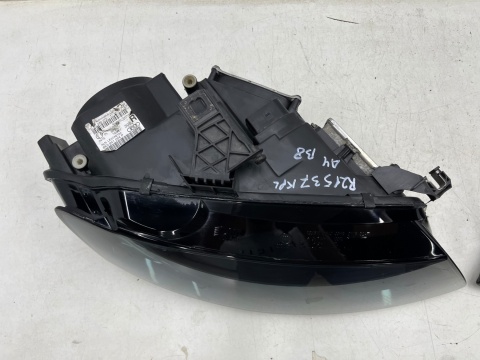 Lampa reflektor Audi A4 B8 07-11r. LEWA PRAWA przednia kompletna BI Xenon BiXsenon nieskrętny Europa oryginal Tuning KOMPLET Lampa reflektor Audi A4 B8 07-11r. LEWA PRAWA przednia kompletna BI Xenon BiXsenon nieskrętny Europa oryginal Tuning KOMPLET