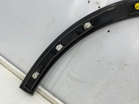 Listwa Audi Q8 4mn 18r.- PRAWY przedni rant nadkola błotnika nakładka prawy przód 4m853718b Listwa Audi Q8 4mn 18r.- PRAWY przedni rant nadkola błotnika nakładka prawy przód 4m853718b