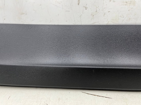 Listwa Porsche Cayenne III 9y 17r.- prawa tylna dolna nakładka drzwi bocznych STRUKTURA prawy tył 9y0839096d Listwa Porsche Cayenne III 9y 17r.- prawa tylna dolna nakładka drzwi bocznych STRUKTURA prawy tył 9y0839096d