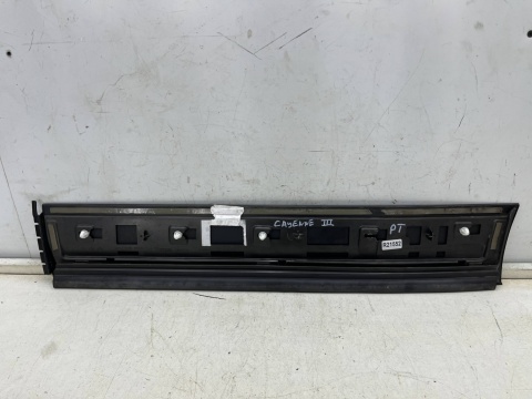 Listwa Porsche Cayenne III 9y 17r.- prawa tylna dolna nakładka drzwi bocznych STRUKTURA prawy tył 9y0839096d Listwa Porsche Cayenne III 9y 17r.- prawa tylna dolna nakładka drzwi bocznych STRUKTURA prawy tył 9y0839096d