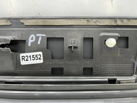 Listwa Porsche Cayenne III 9y 17r.- prawa tylna dolna nakładka drzwi bocznych STRUKTURA prawy tył 9y0839096d Listwa Porsche Cayenne III 9y 17r.- prawa tylna dolna nakładka drzwi bocznych STRUKTURA prawy tył 9y0839096d