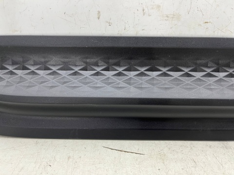 Listwa Porsche Macan 14r.- prawa tylna dolna nakładka drzwi prawy tył 95b839890 Listwa Porsche Macan 14r.- prawa tylna dolna nakładka drzwi prawy tył 95b839890