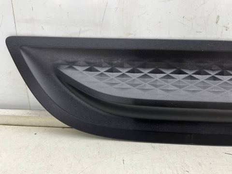 Listwa Porsche Macan 14r.- prawa tylna dolna nakładka drzwi prawy tył 95b839890 Listwa Porsche Macan 14r.- prawa tylna dolna nakładka drzwi prawy tył 95b839890