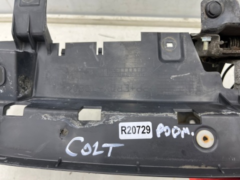 Pas przedni Mitsubishi Colt 6 VI Z30 LIFT 08-12r. wzmocnienie górne zamek maski 6400c123 Pas przedni Mitsubishi Colt 6 VI Z30 LIFT 08-12r. wzmocnienie górne zamek maski 6400c123
