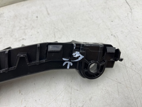 Ślizg MG ZS II 24r.- prawe przednie mocowanie zderzaka wspornik prawy przód NOWY 10562300 p10699373 Ślizg MG ZS II 24r.- prawe przednie mocowanie zderzaka wspornik prawy przód NOWY 10562300 p10699373