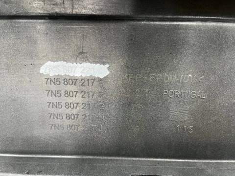 Zderzak przedni Seat Alhambra 2 II 10-22r. przód 4XPDC spryski 7N5807221A Zderzak przedni Seat Alhambra 2 II 10-22r. przód 4XPDC spryski 7N5807221A